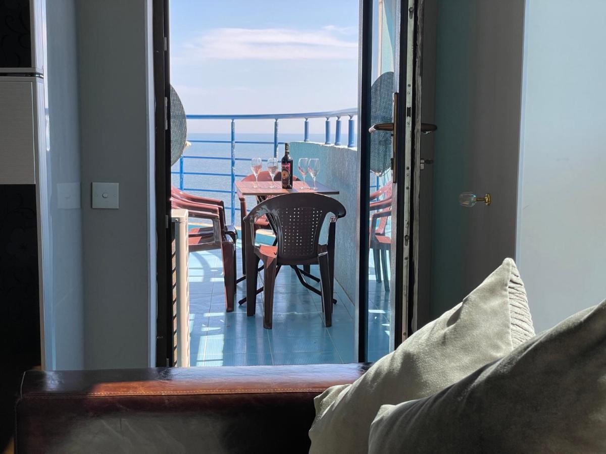 Megafun Apartment Baku Ngoại thất bức ảnh